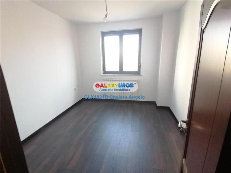 Apartament cu 20 camere decomandat în Colentina