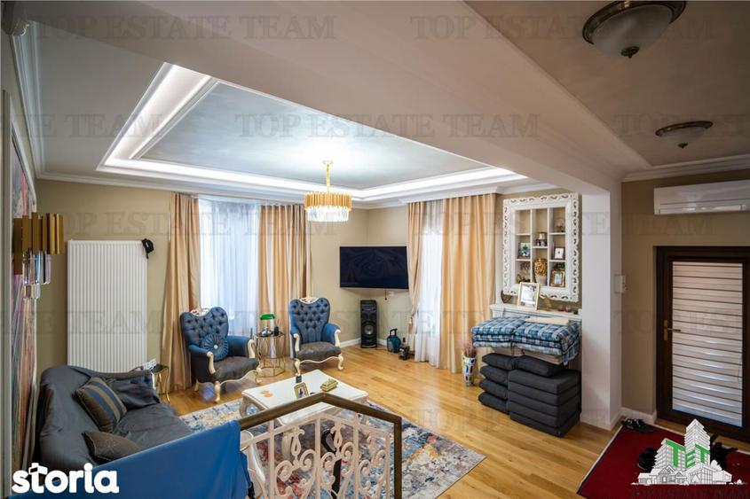 Casă cu 7 camere cu Teren 2854.29 Mp în Brănești