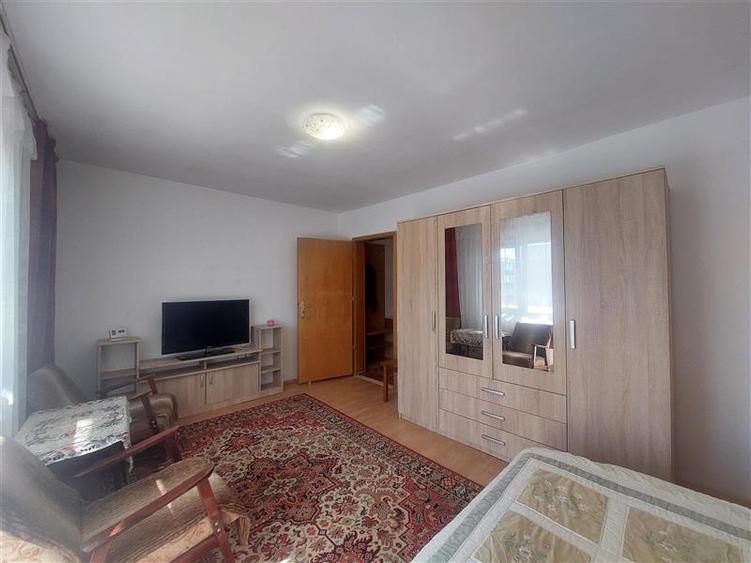 Apartament 1 camera, zona Penny, Confectii - 1