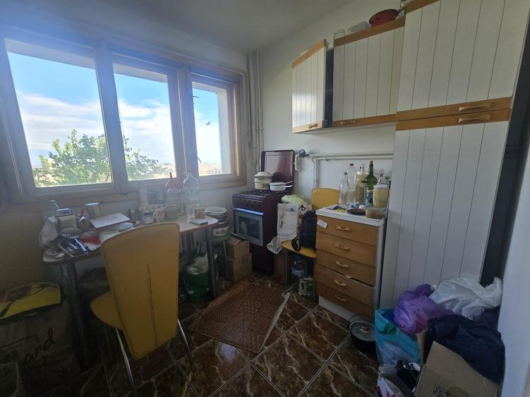 Apartament cu 2 camere semidecomandat, mobilat în Copou