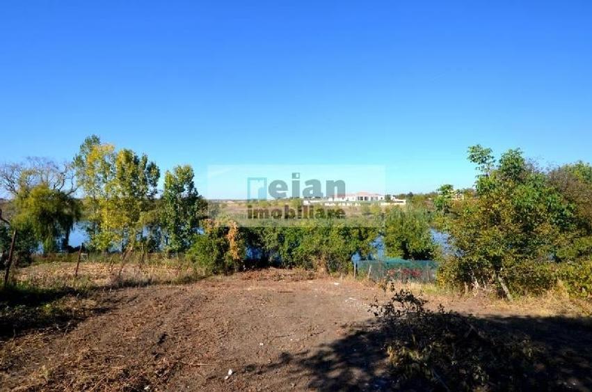 Teren Construcții intravilan de 1333 mp, în Moara Vlăsiei