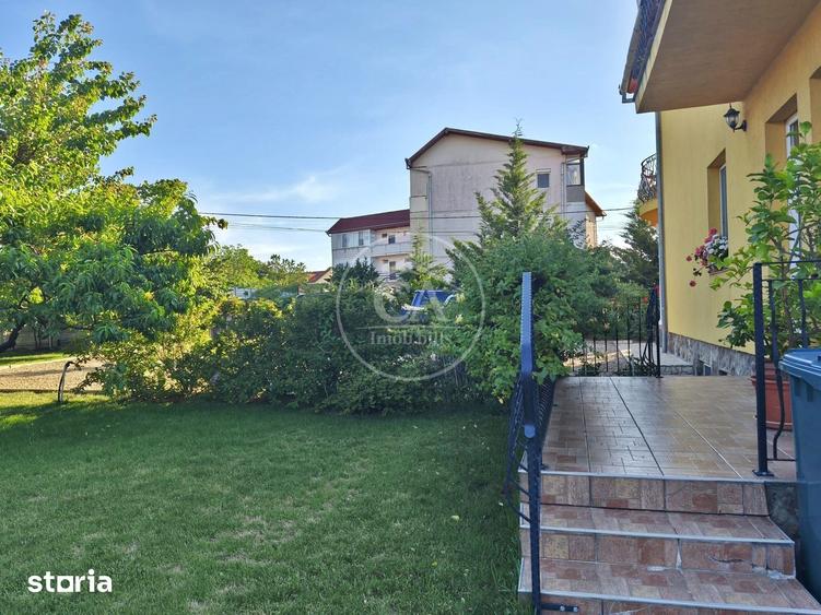 Casă cu Teren 1000 Mp în Sânmartin