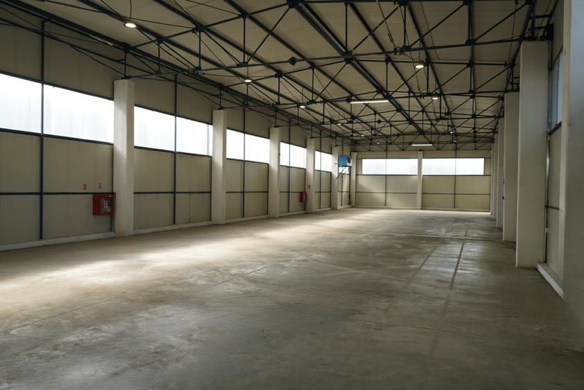 Spațiu industrial, de 785.32000732422 mp, în Someșeni