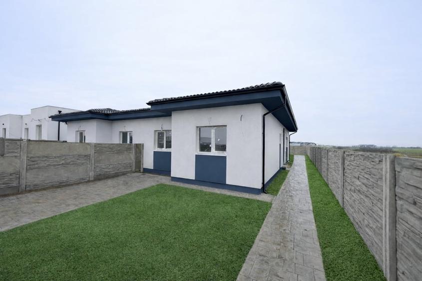 Duplex cu 3 camere cu Teren 311 Mp în Moșnița Nouă