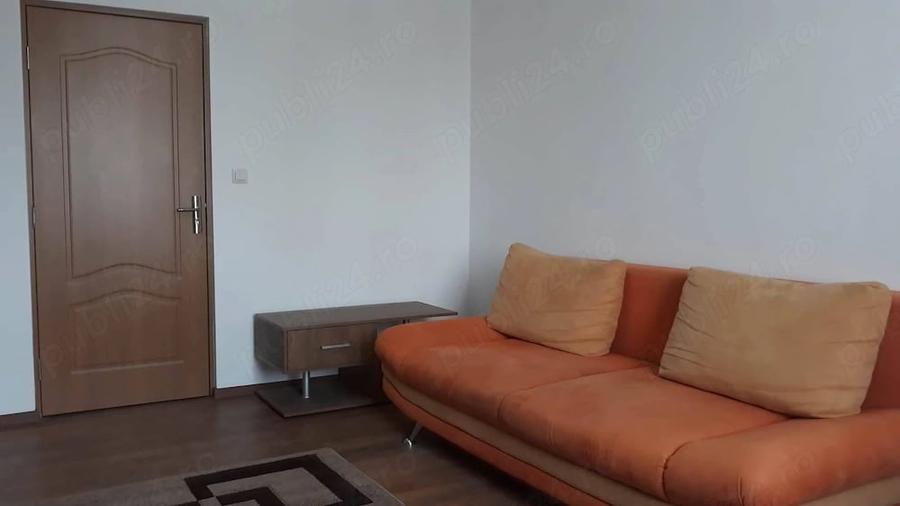 Garsonieră decomandată în Central