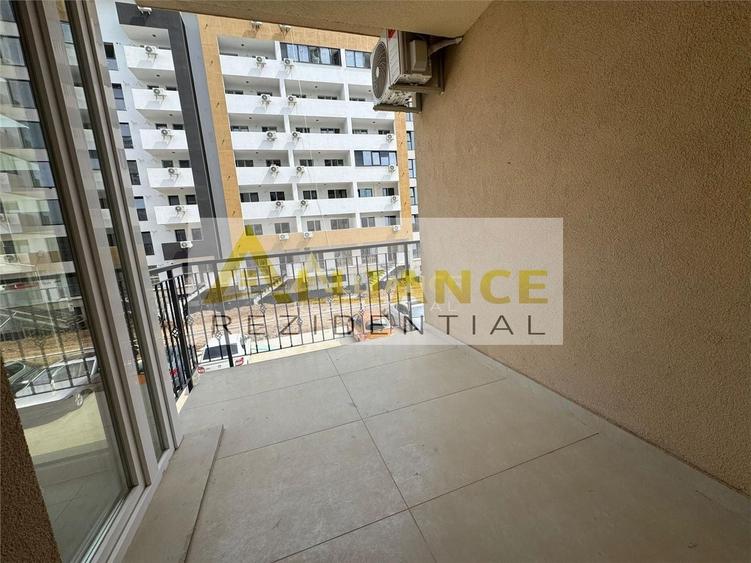 Garsonieră decomandată în Sud
