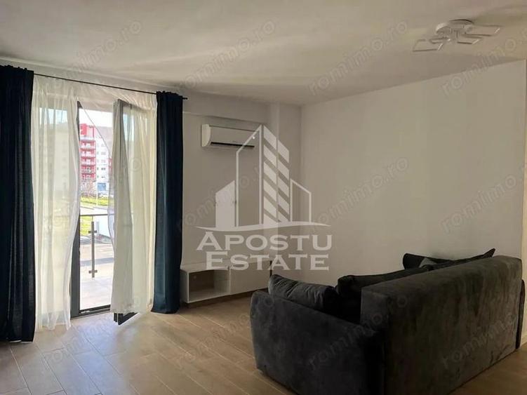 Apartament cu 2 camere semidecomandat în Torontalului