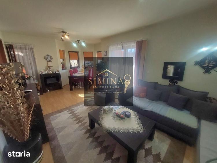 Casă cu 4 camere cu Teren 700 Mp în Livezeni
