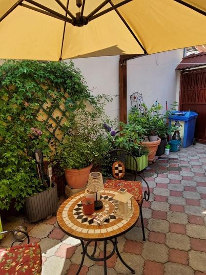Casă cu 2 camere în Drumul Carului