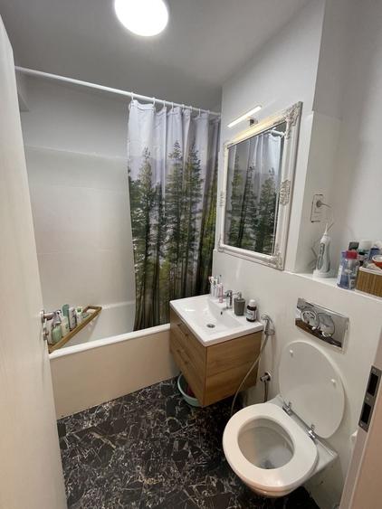 Piața Sf. Gheorghe | Decomandat | Renovat | Centrală proprie | Boxă 16 mp - 17