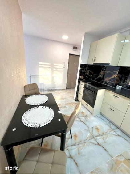 Apartament cu 2 camere decomandat în 22 Decembrie 1989