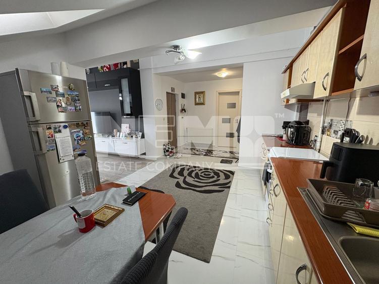 Apartament cu 3 camere decomandat, mobilat în Vest