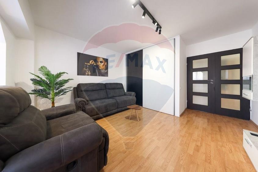 Apartament cu 2 camere decomandat, mobilat în Răcădău