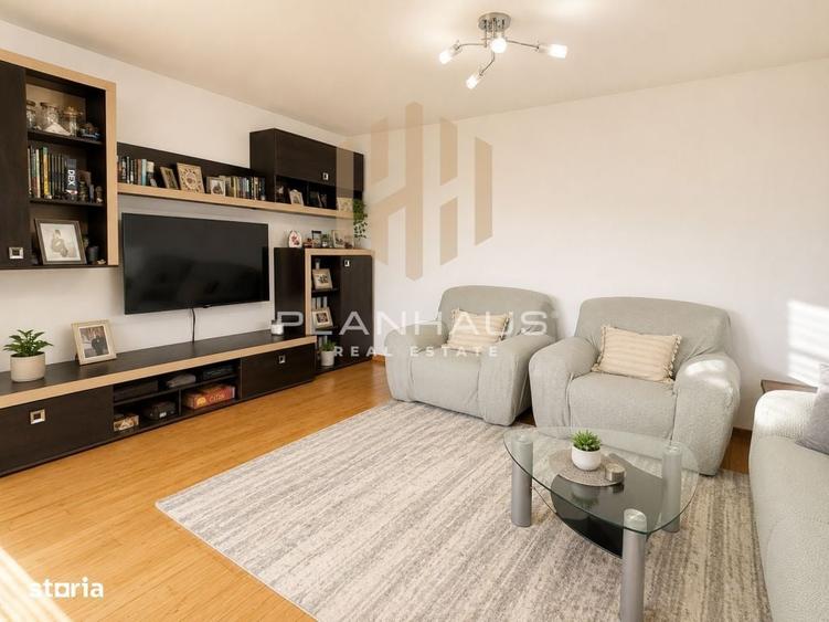 Apartament cu 3 camere decomandat în Traian
