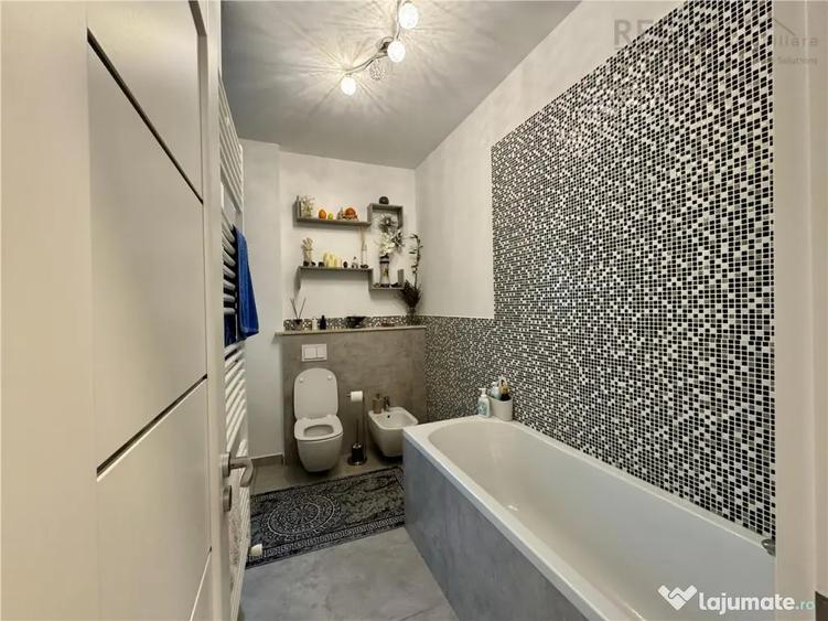 Casă cu 5 camere cu Teren 750 Mp în Lunca Calnicului