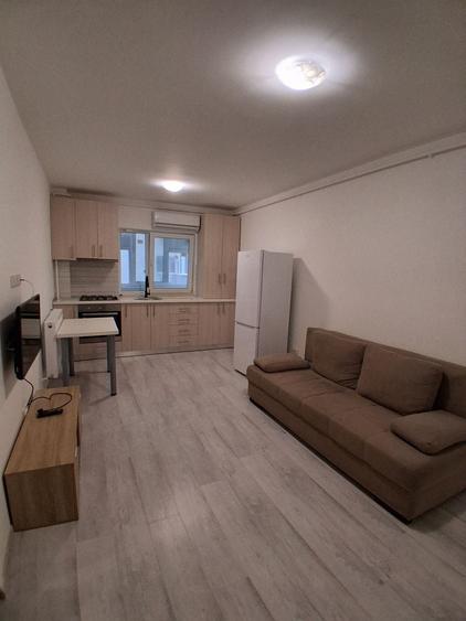 Apartament cu 2 camere semidecomandat în Exterior Vest