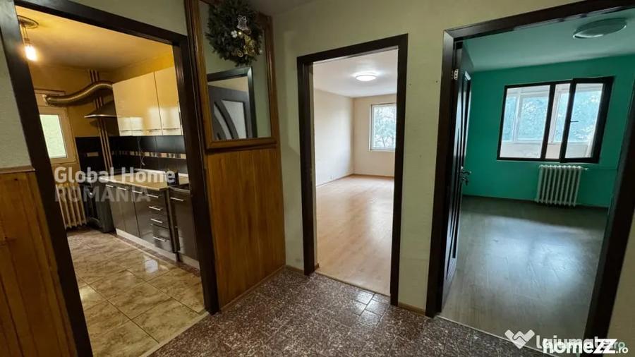 Apartament cu 4 camere semidecomandat în Pantelimon