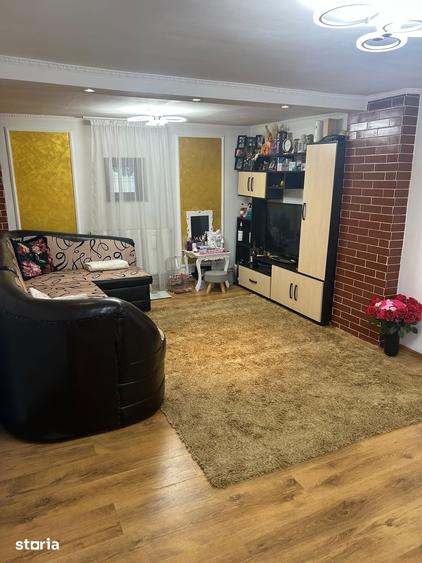 Casa cu 4 camere, curte ?i acces asfaltat - 3