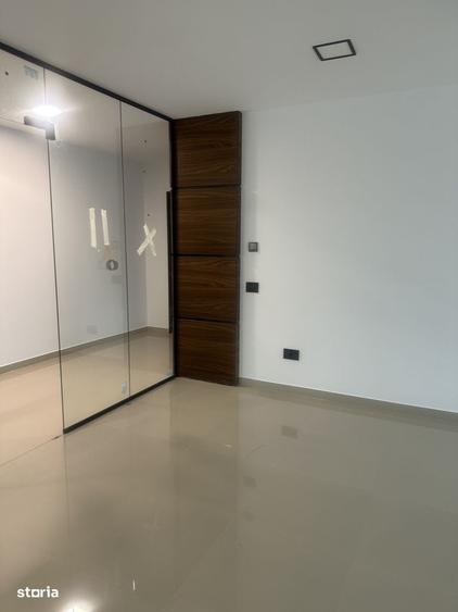 Spațiu comercial, de 123 mp, în Central