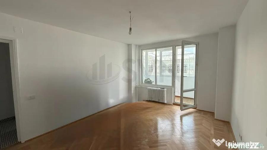 Apartament cu 2 camere semidecomandat în Victoriei