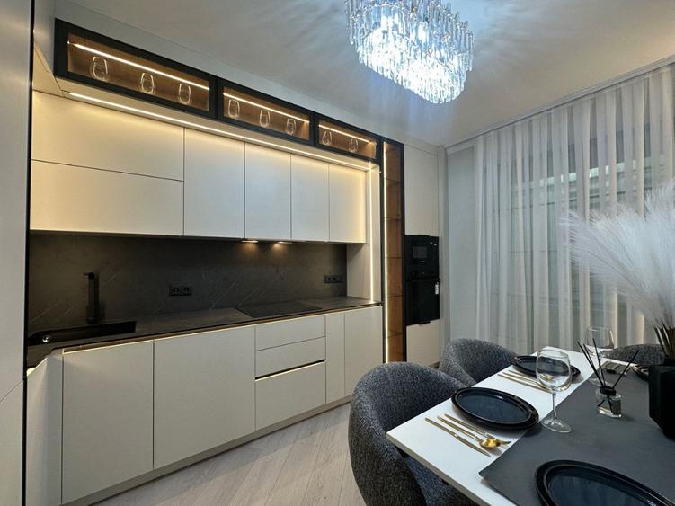 Apartament cu 3 camere decomandat în Centrul Civic
