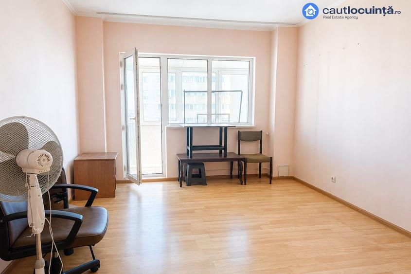 Apartament cu 3 camere decomandat în Pantelimon