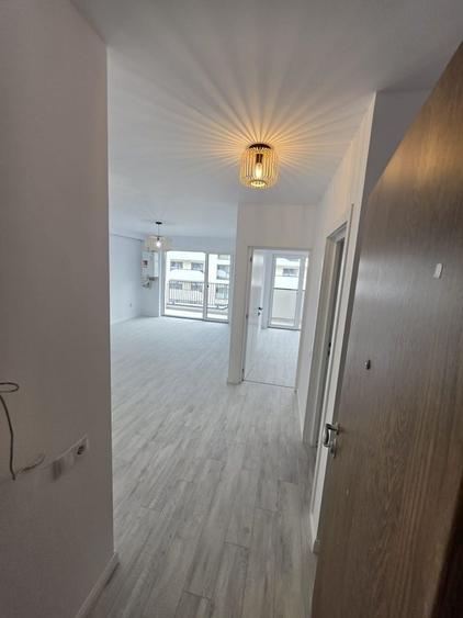 Apartament cu 2 camere semidecomandat în Florești