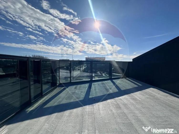 Spațiu comercial, de 970 mp, în Odăi