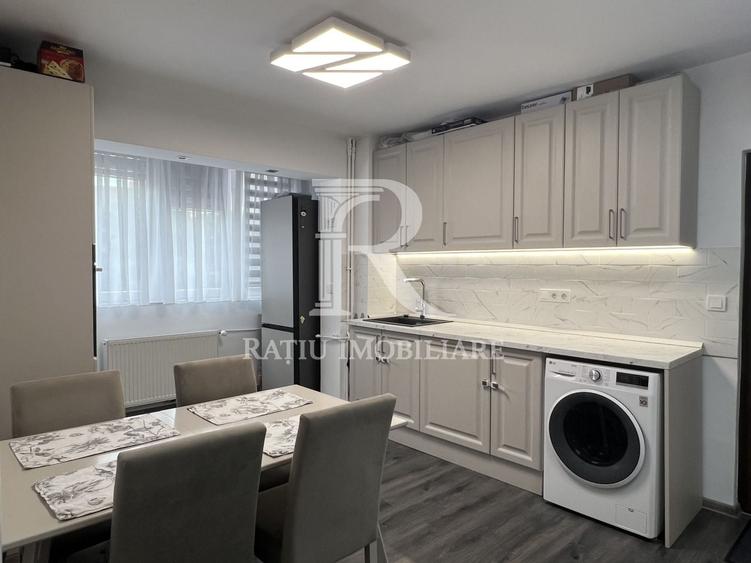 Apartament cu 3 camere nedecomandat, mobilat în Nufărul