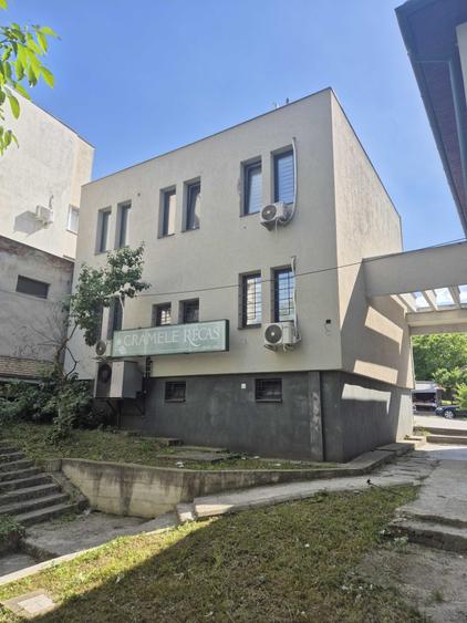 Spațiu comercial, de 225 mp, în Exterior Vest