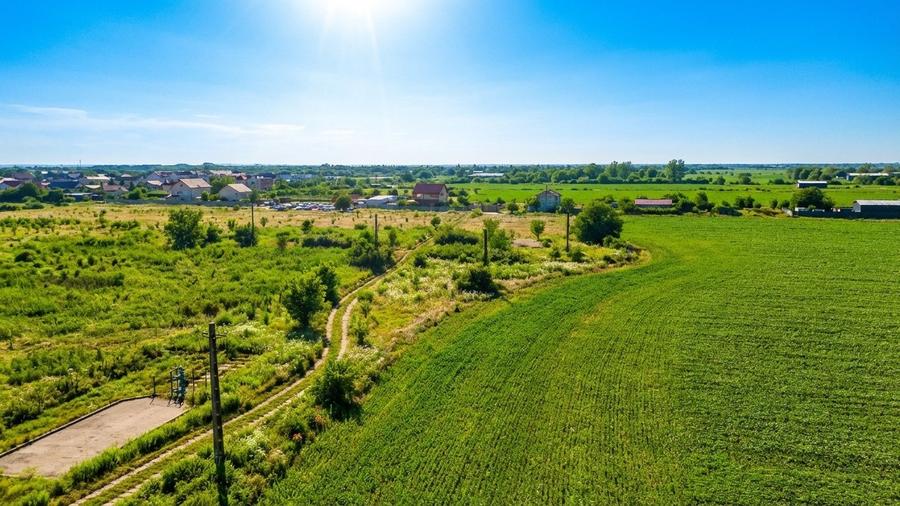 Teren Construcții intravilan de 3900 mp, în Periferie