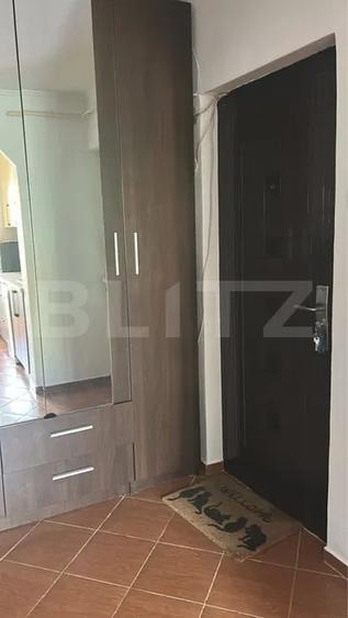 Apartament cu 2 camere decomandat, mobilat în Nicolina