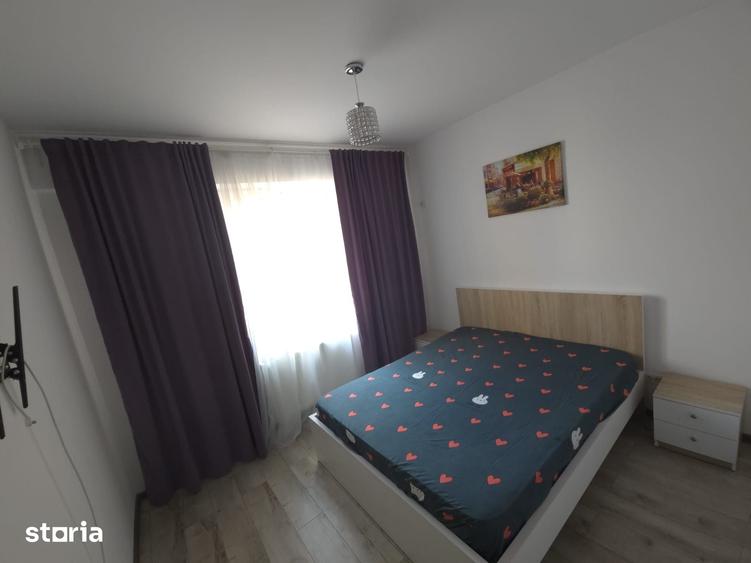 Apartament cu 2 camere decomandat în Roșu