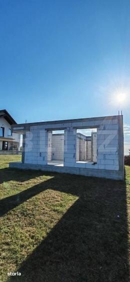 Casă cu 3 camere cu Teren 1000 Mp în Berchișești