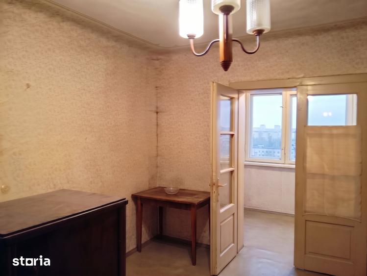 Casă cu 6 camere cu Teren 749 Mp în Central