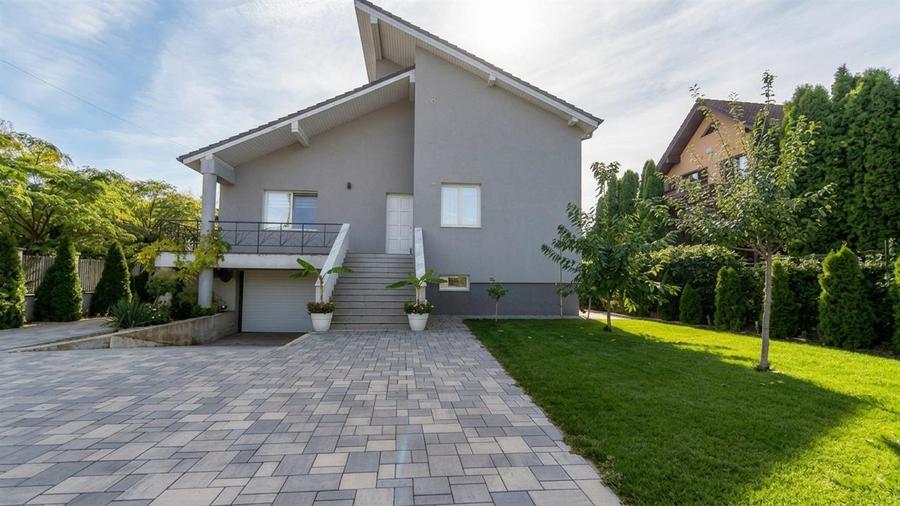 Casă cu 4 camere cu Teren 934 Mp în Sântandrei