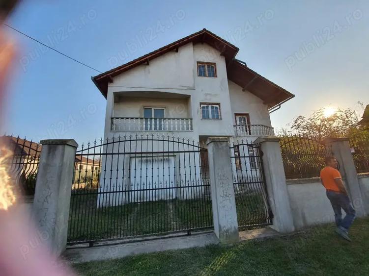 Casă cu 4 camere în Turda