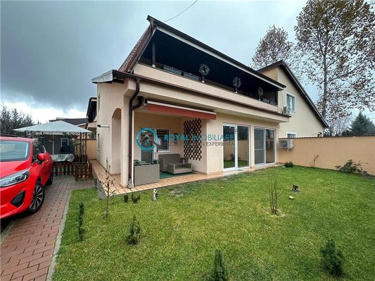 Duplex cu 5 camere cu Canalizare în Bucov