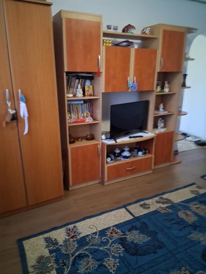 Apartament cu 4 camere semidecomandat în Drumul Taberei