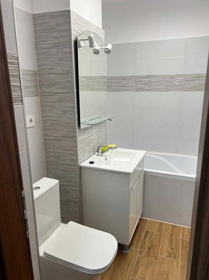 Apartament cu 2 camere nedecomandat în Micro 16