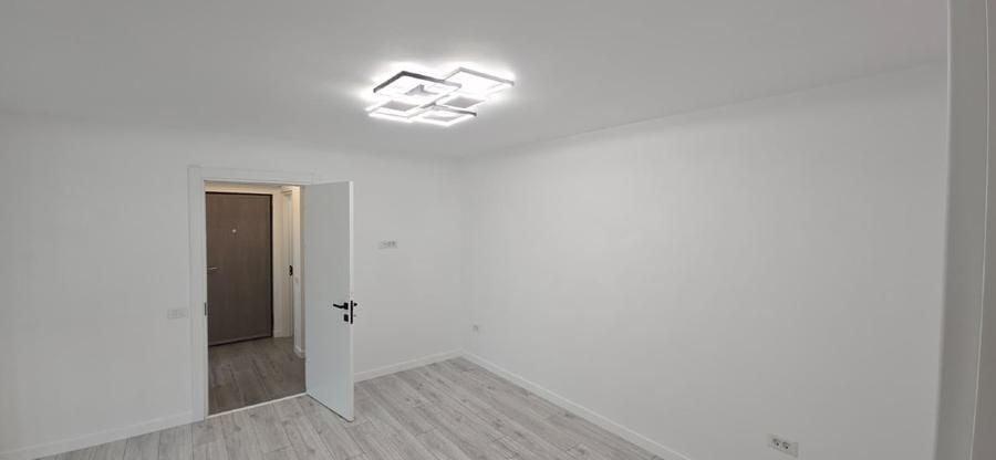 Apartament cu 2 camere semidecomandat, mobilat în Cișmigiu