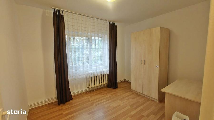 Apartament cu 3 camere semidecomandat în Grigorescu