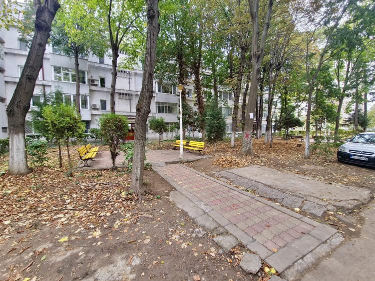 Apartament cu 2 camere semidecomandat în Tomis I