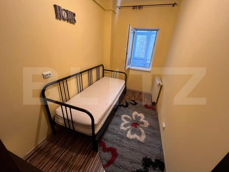 Garsonieră decomandată, mobilată în Bucium