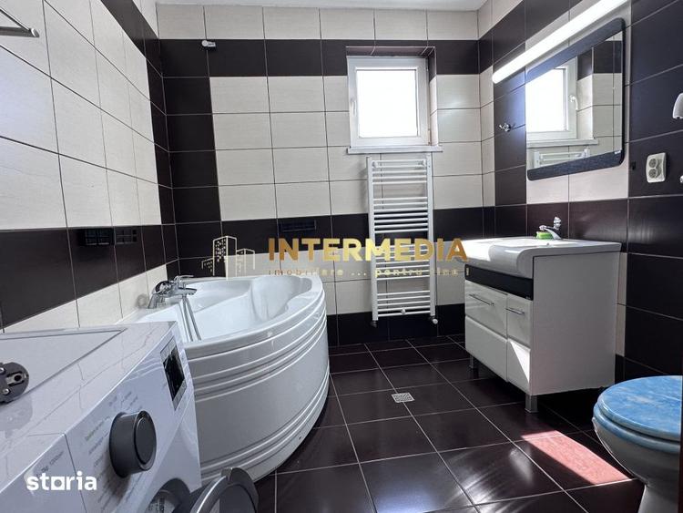 Apartament cu 3 camere decomandat, mobilat în Cetate