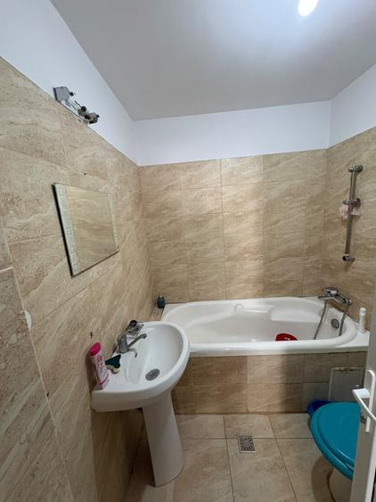 Apartament cu 2 camere decomandat în Sebastian