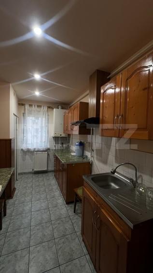 Apartament cu 3 camere decomandat, mobilat în Orăștie