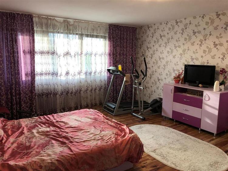 Vila individuala    P+1   Dr. Bisericii   teren 720mp - 7