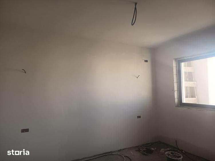 Casă cu 5 camere cu Teren 330 Mp în Central