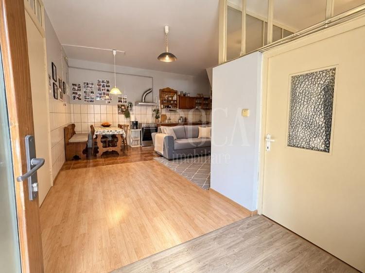 Apartament cu 3 camere semidecomandat în Central